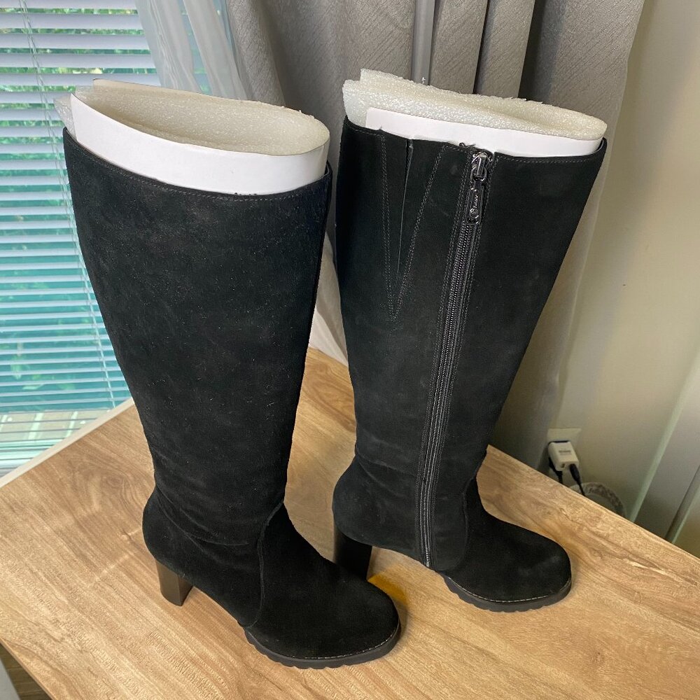 Blondo Randa Black suede boot